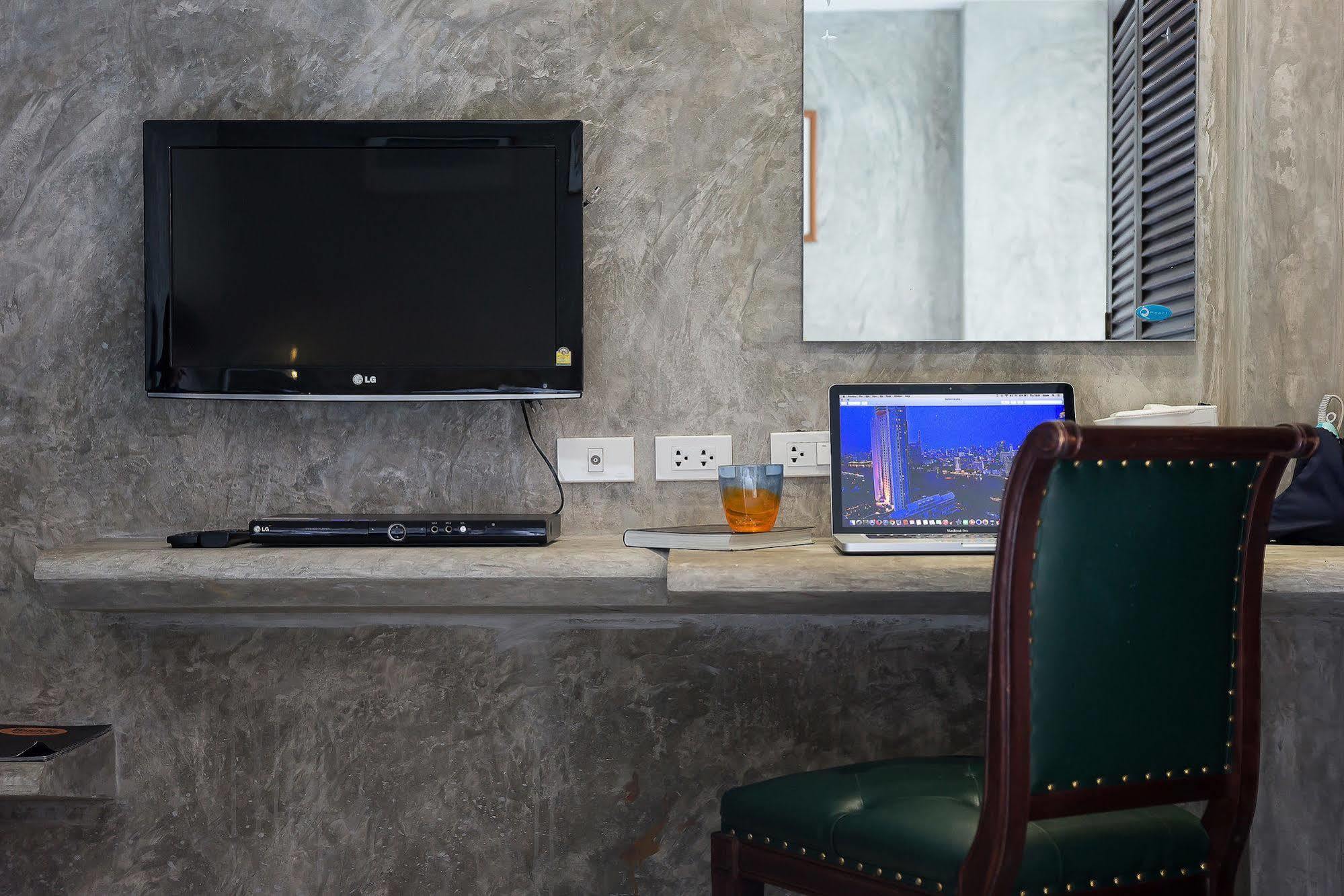 Buddy Boutique Inn Bangkok Exterior photo